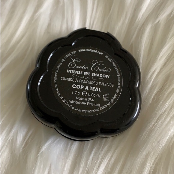 Too Faced Exotic “Cop A Teal” Intense Eyeshadow - Picture 4 of 4